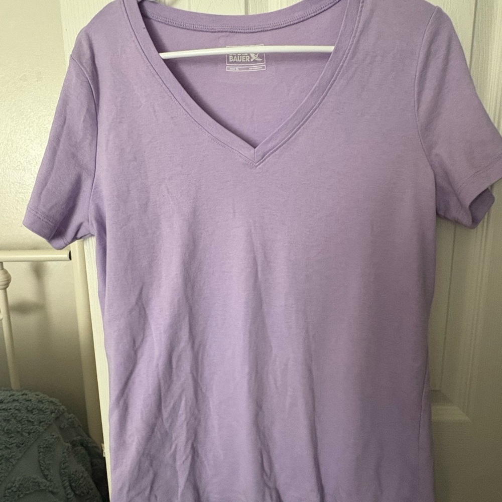 Eddie Bauer Lavender V-Neck Women's Tee XL